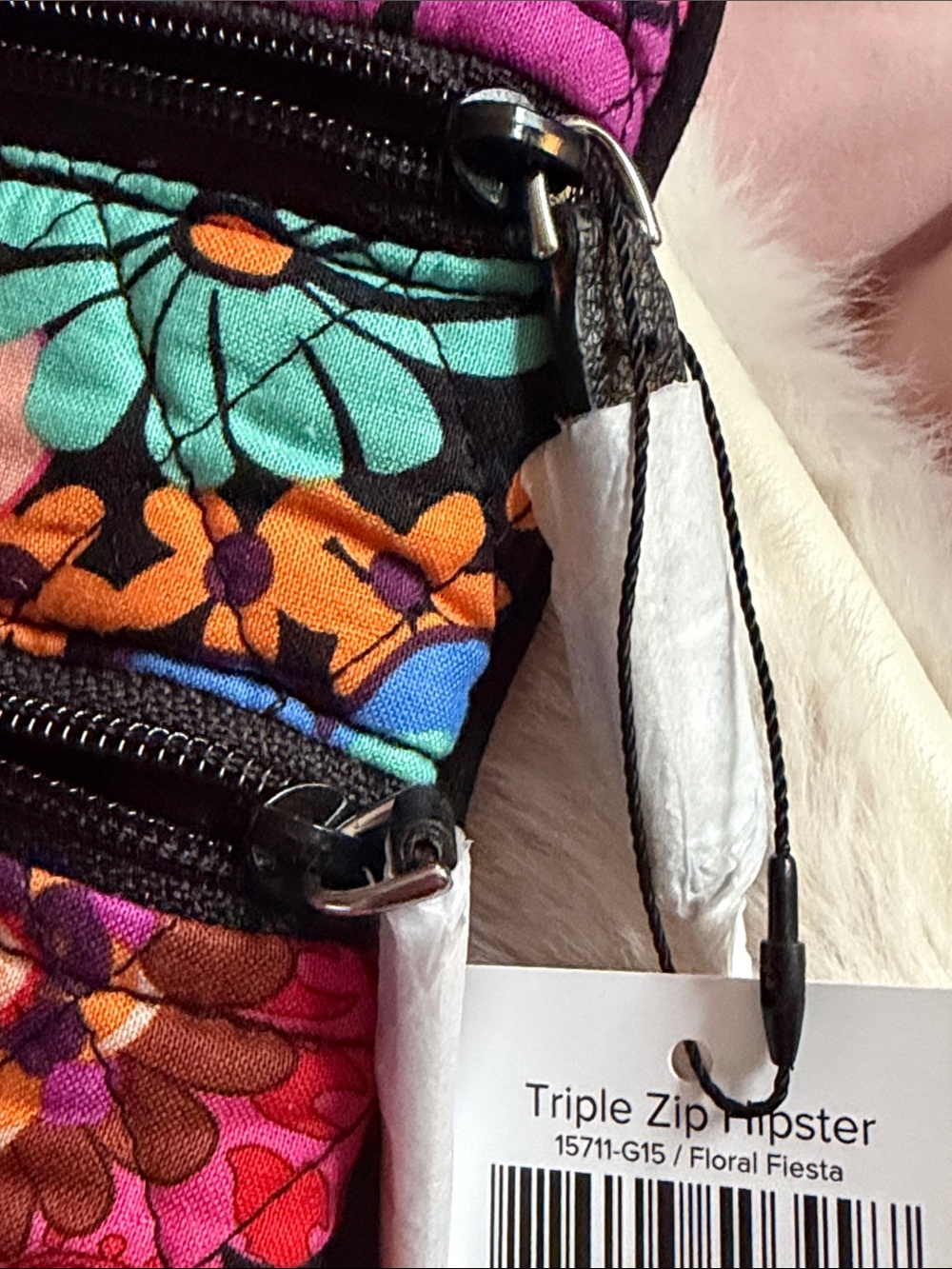 BNWT Vera Bradley RETIRED PRINT- Floral Quilted Crossbody Bag-Pink Multi - Picture 6 of 14
